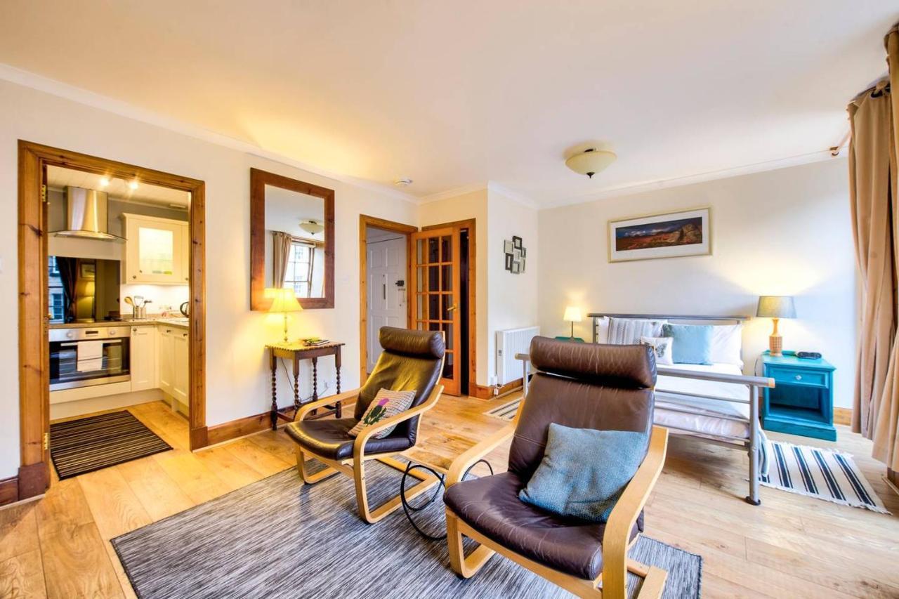 Joivy Royal Mile Apartment In Prime Location Edinburg Exteriör bild