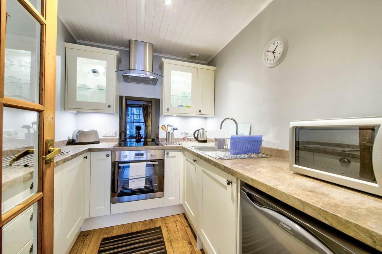 Joivy Royal Mile Apartment In Prime Location Edinburg Exteriör bild